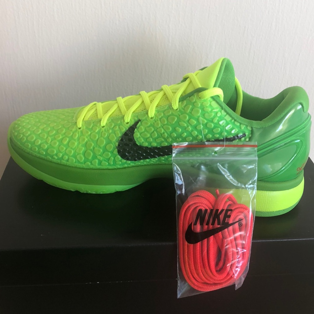 ‼️SOLD‼️NIKE KOBE VI PROTRO ‘GRINCH’ SNEAKERS - Picture 6 of 9